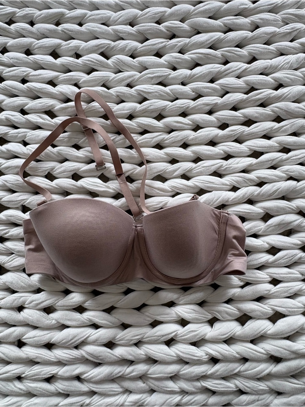 Convertible Strapless/Multiway Bra in cream